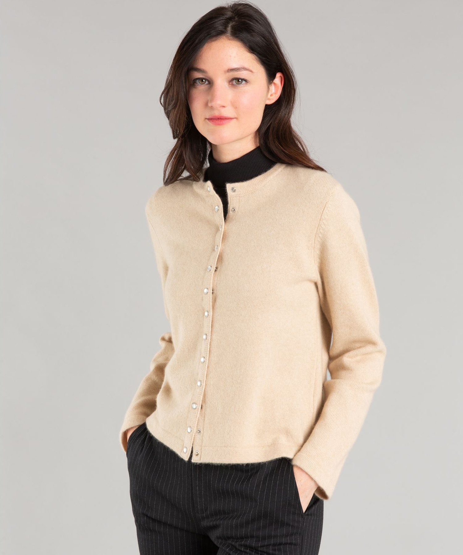 Lr47 Cardigan カシミヤカーディガンプレッション Agnes B Femme レディース アニエスベー公式通販サイト