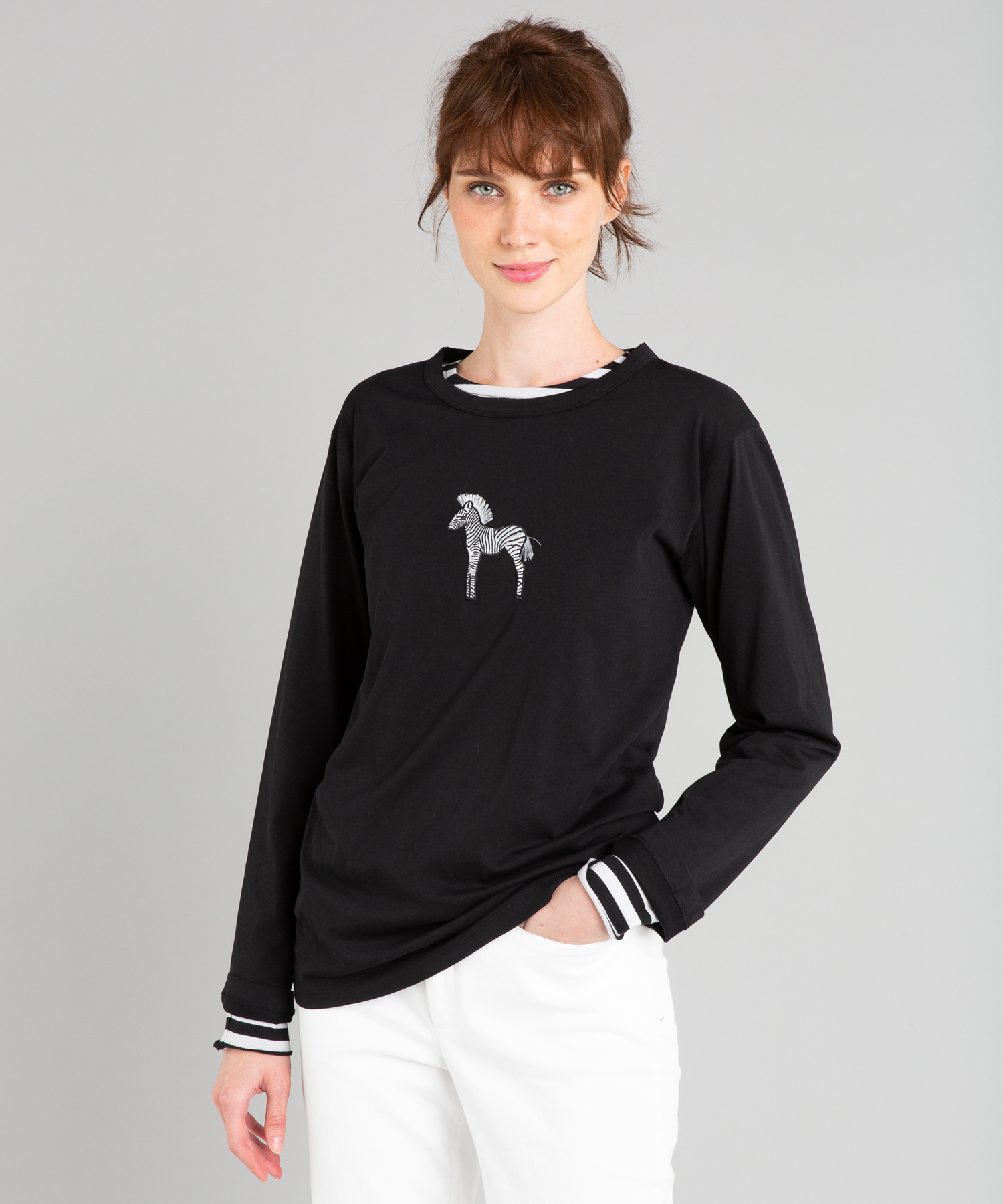 Outlet K317 Ts ゼブラ刺繍tシャツ Agnes B Femme レディース アニエスベー公式通販サイト