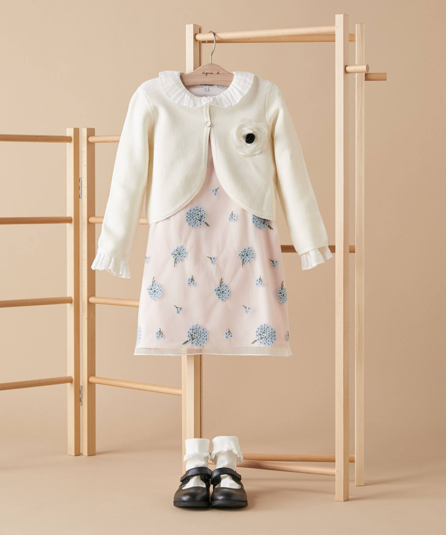 Tbd8 E Robe フラワー刺繍チュールワンピース Agnes B Enfant キッズ アニエスベー公式通販サイト