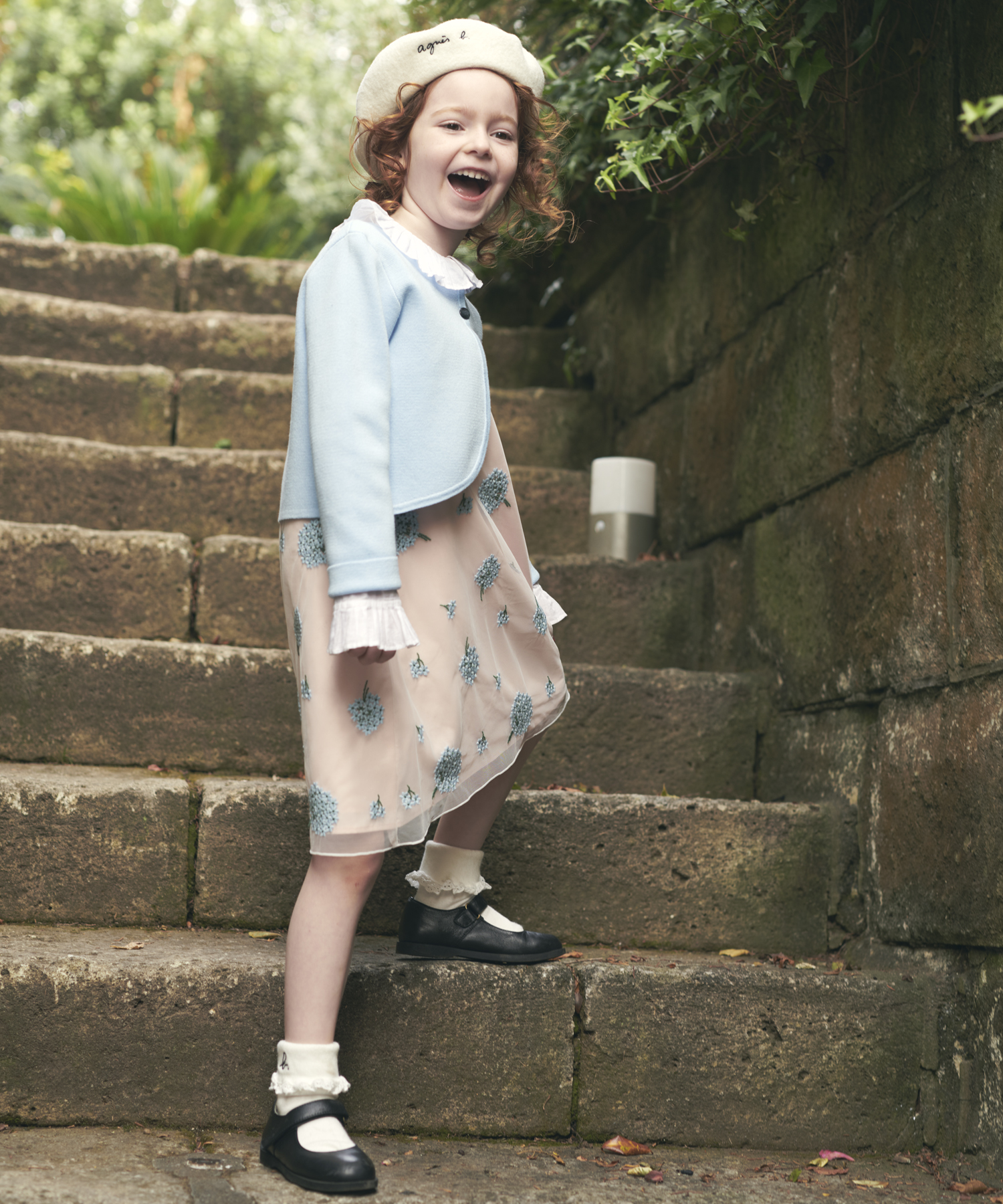Tbd8 E Robe フラワー刺繍チュールワンピース Agnes B Enfant キッズ アニエスベー公式通販サイト