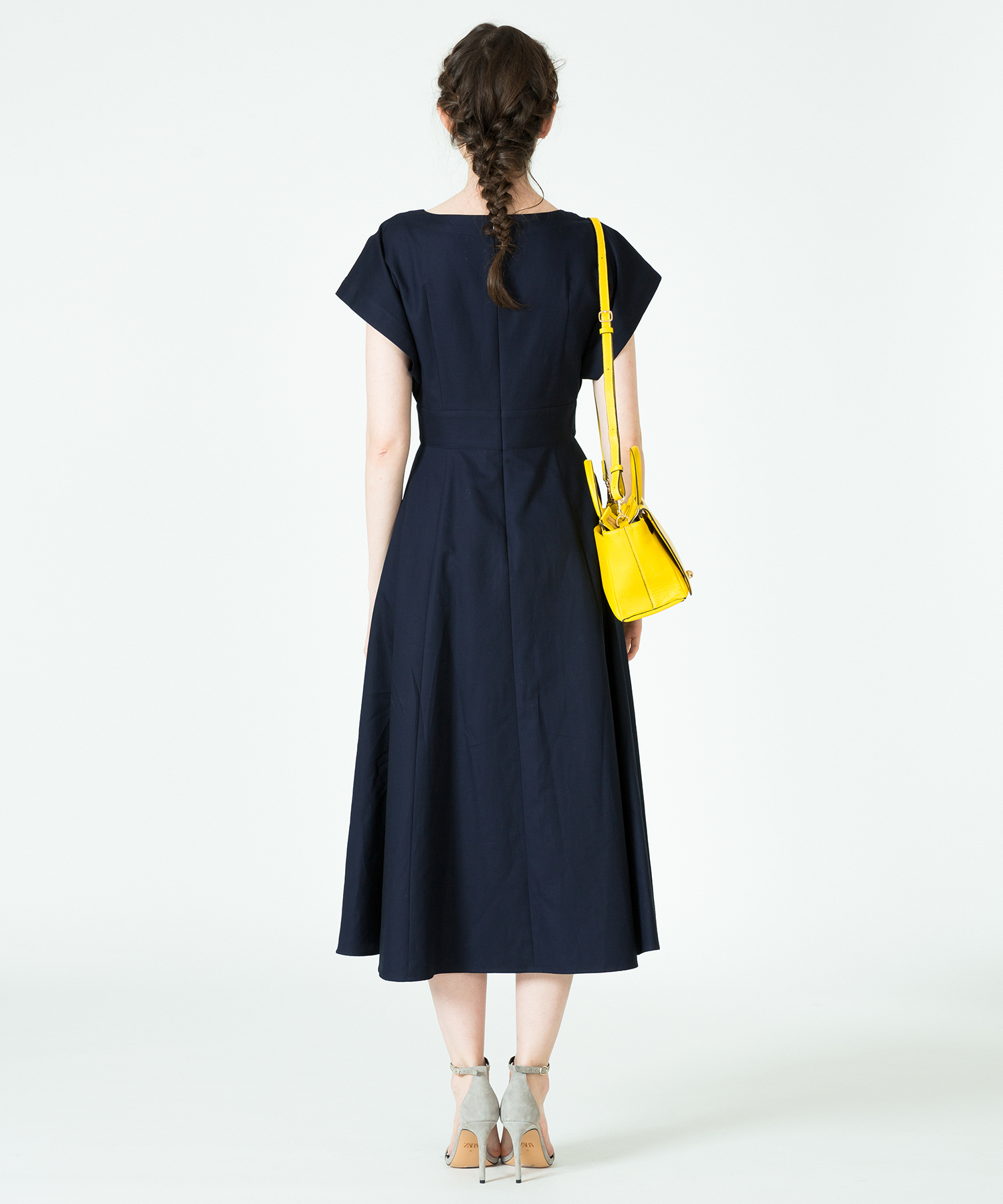 タイプライタースリットネックワンピース Allureville Official Online Shop アルアバイル公式通販サイト