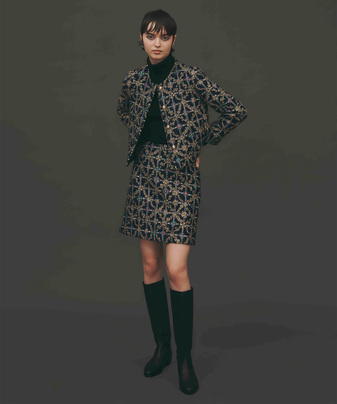 yLOULOU WILLOUGHBYzMALHIA KENTWK[h WPbg