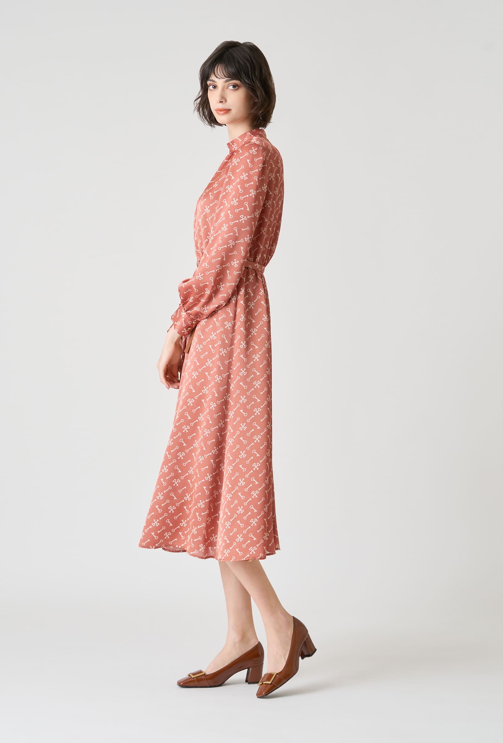 https://ecs-cdn01.magaseek.com/anayi/images/goods/anayi/item/22au_vol2_06_1.jpg