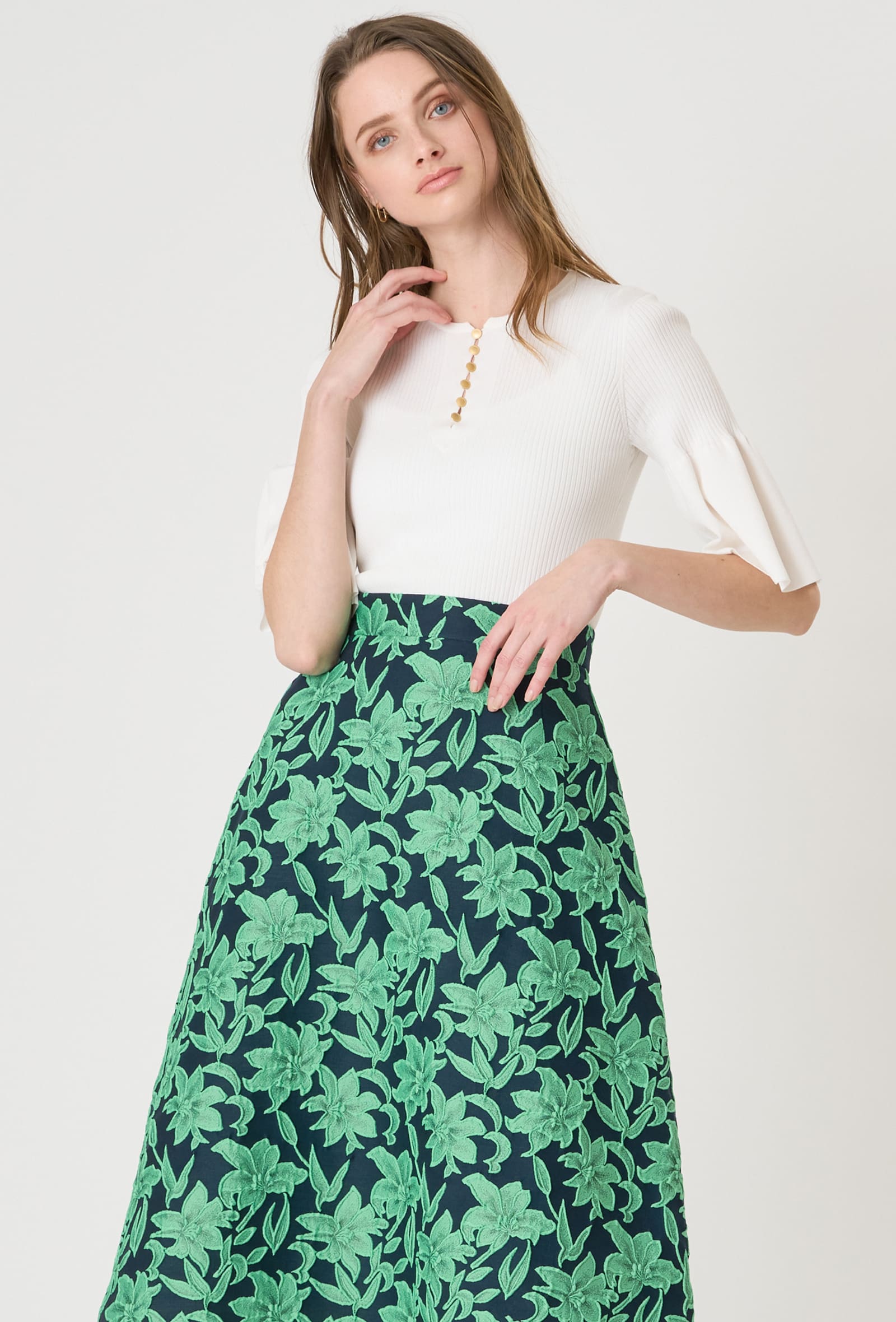 https://ecs-cdn01.magaseek.com/anayi/images/goods/anayi/item/22sp_vol15_02_2.jpg