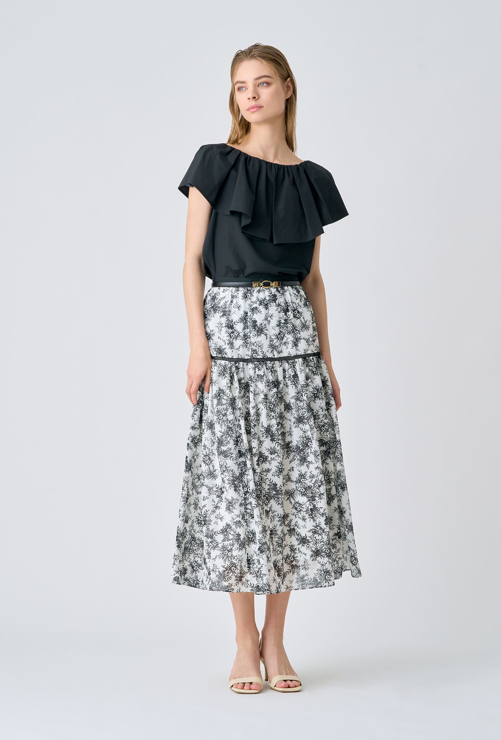 https://ecs-cdn01.magaseek.com/anayi/images/goods/anayi/item/22su_vol6_01_1.jpg