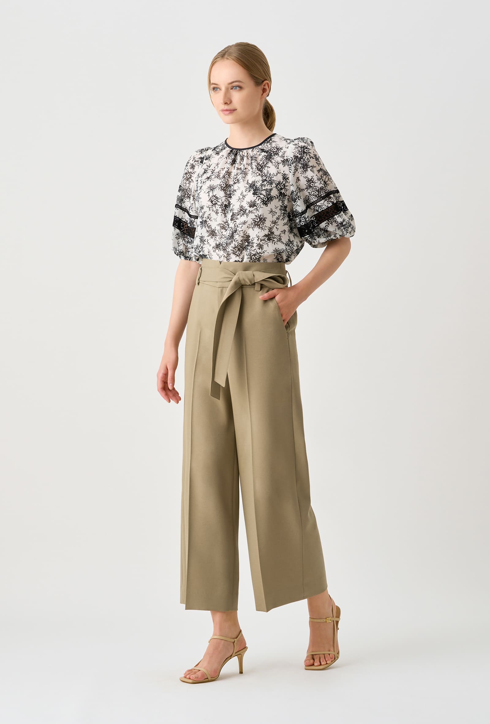 https://ecs-cdn01.magaseek.com/anayi/images/goods/anayi/item/22su_vol8_02_1.jpg