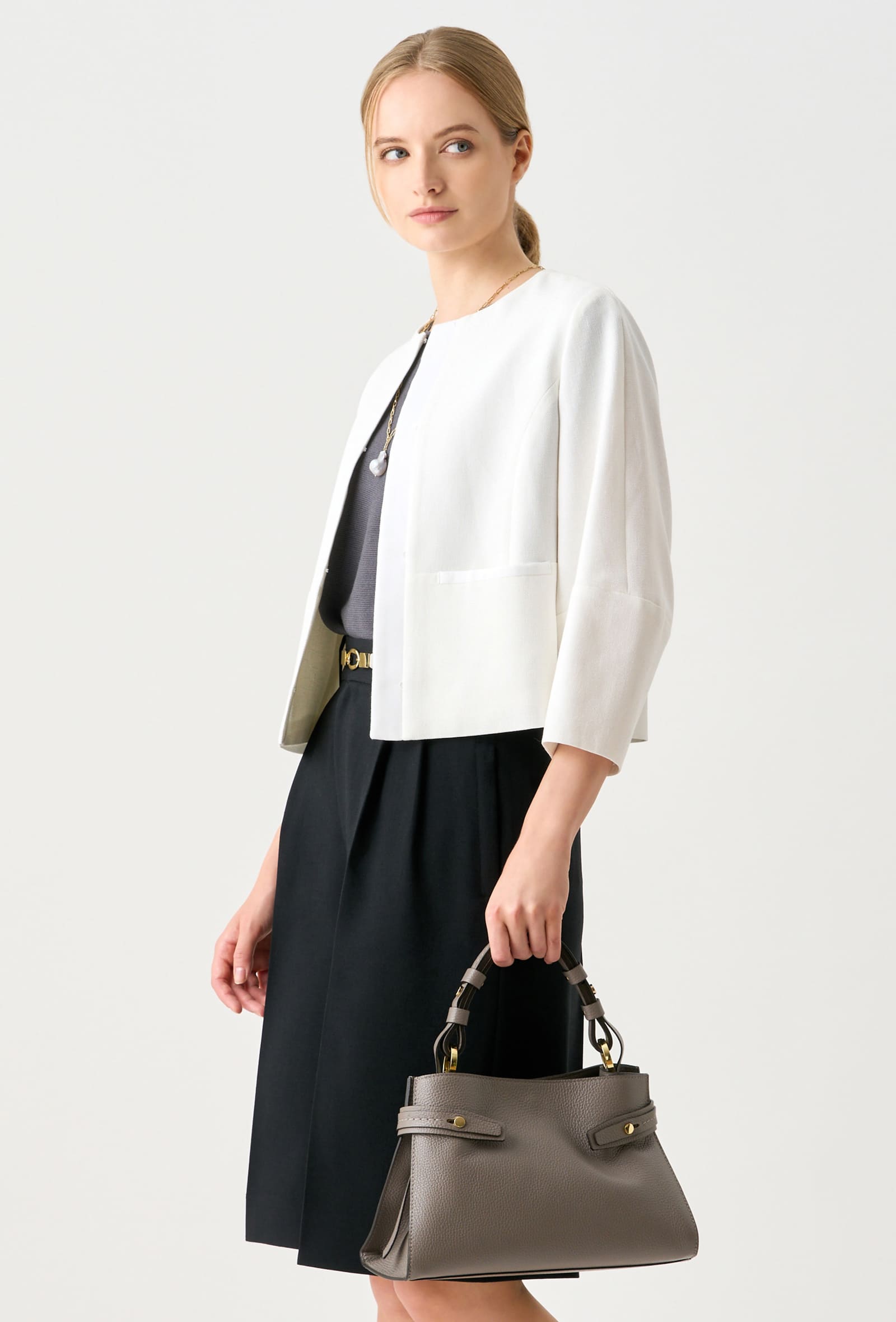 https://ecs-cdn01.magaseek.com/anayi/images/goods/anayi/item/22su_vol8_04_1.jpg