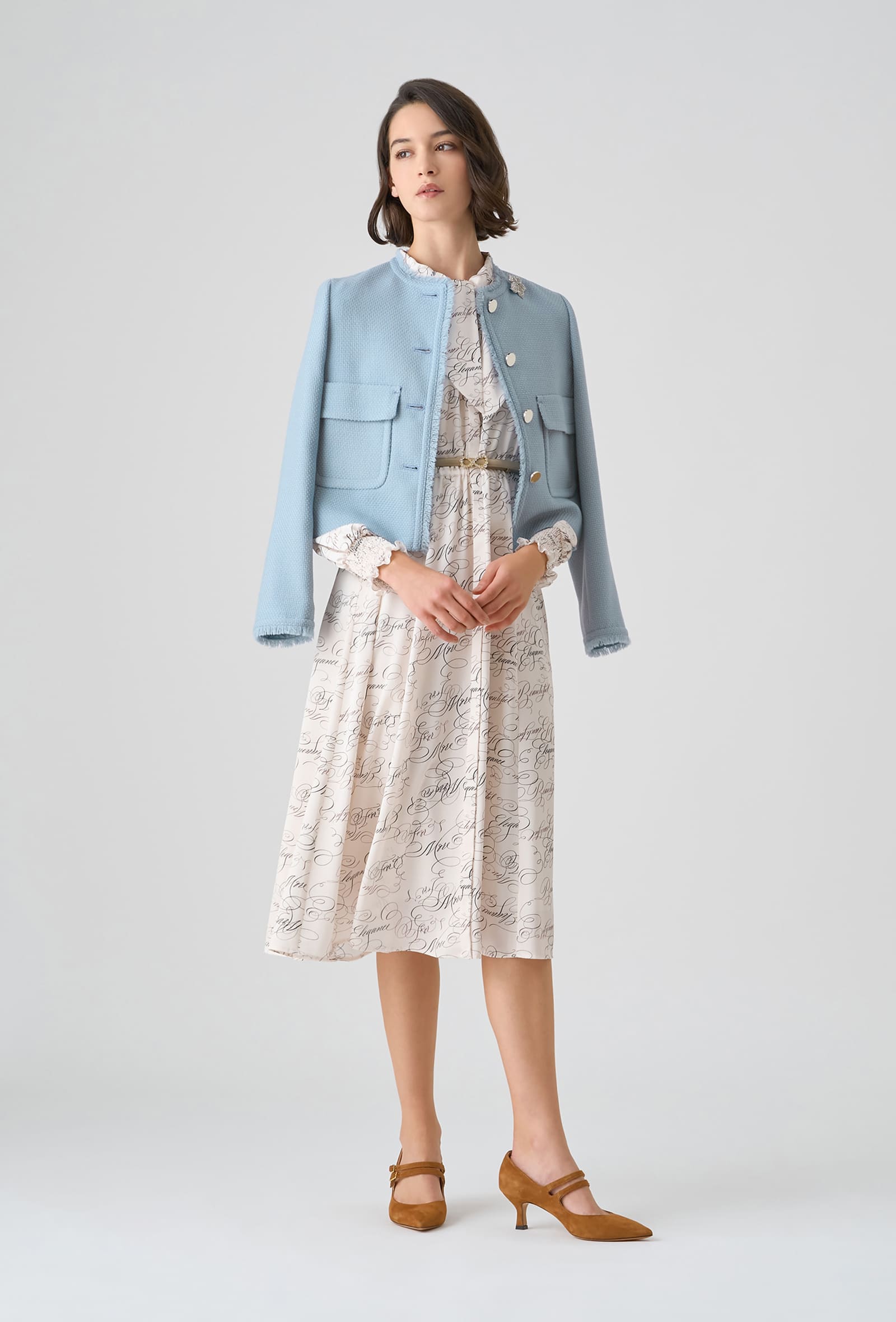 https://ecs-cdn01.magaseek.com/anayi/images/goods/anayi/item/23au_vol10_01_1.jpg