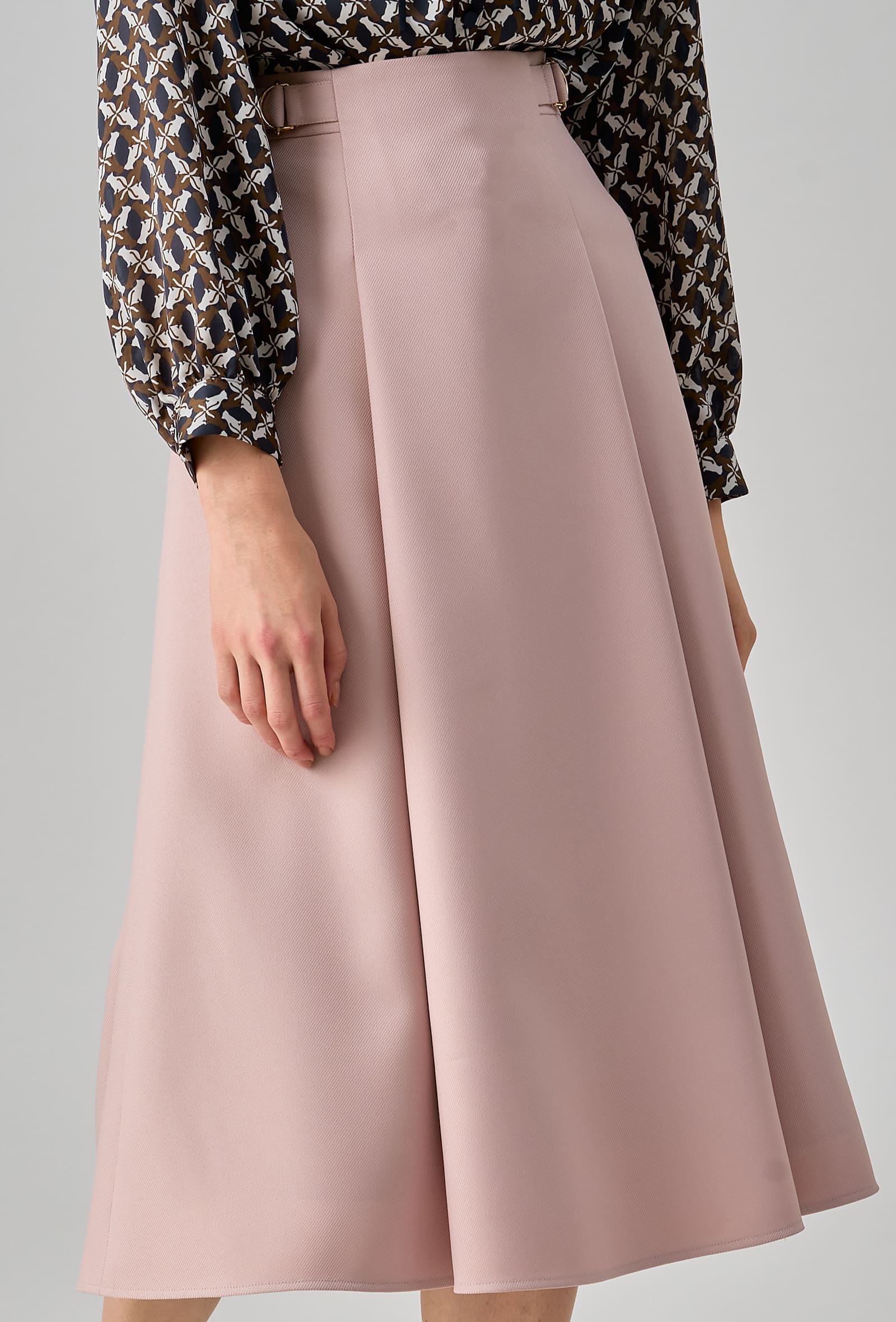 https://ecs-cdn01.magaseek.com/anayi/images/goods/anayi/item/23au_vol2_01_3.jpg
