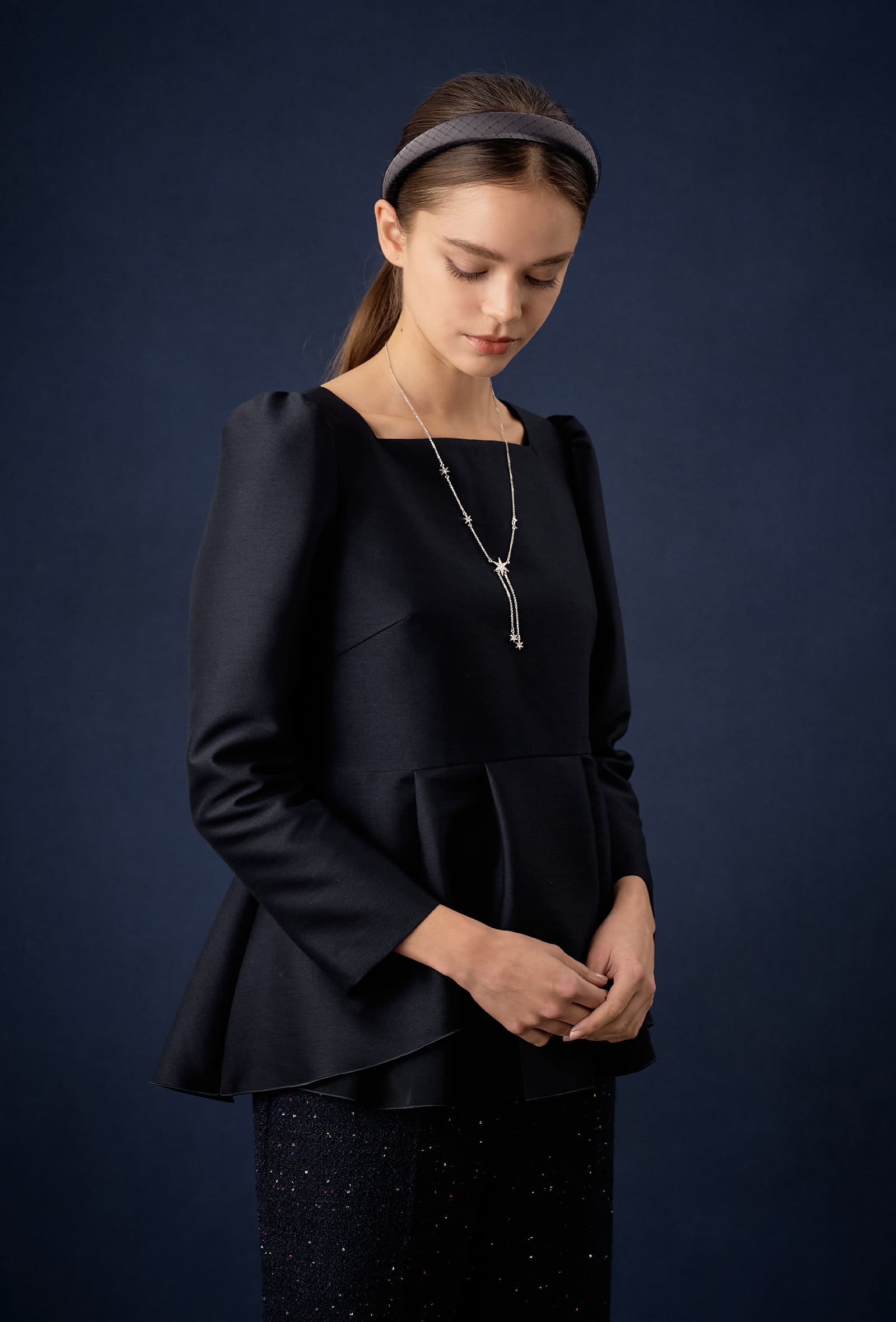 https://ecs-cdn01.magaseek.com/anayi/images/goods/anayi/item/23holiday_02_3.jpg