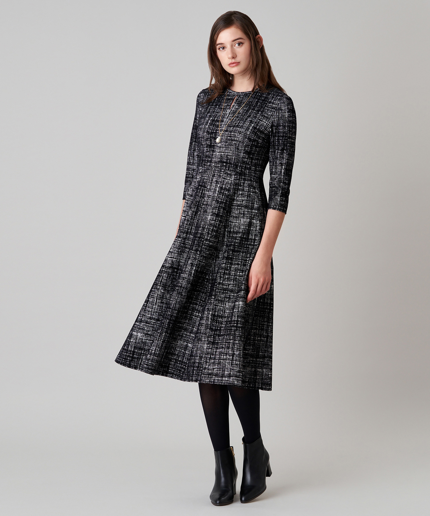 フロッキーチェックフレアワンピース Anayi Official Online Store アナイ 公式通販