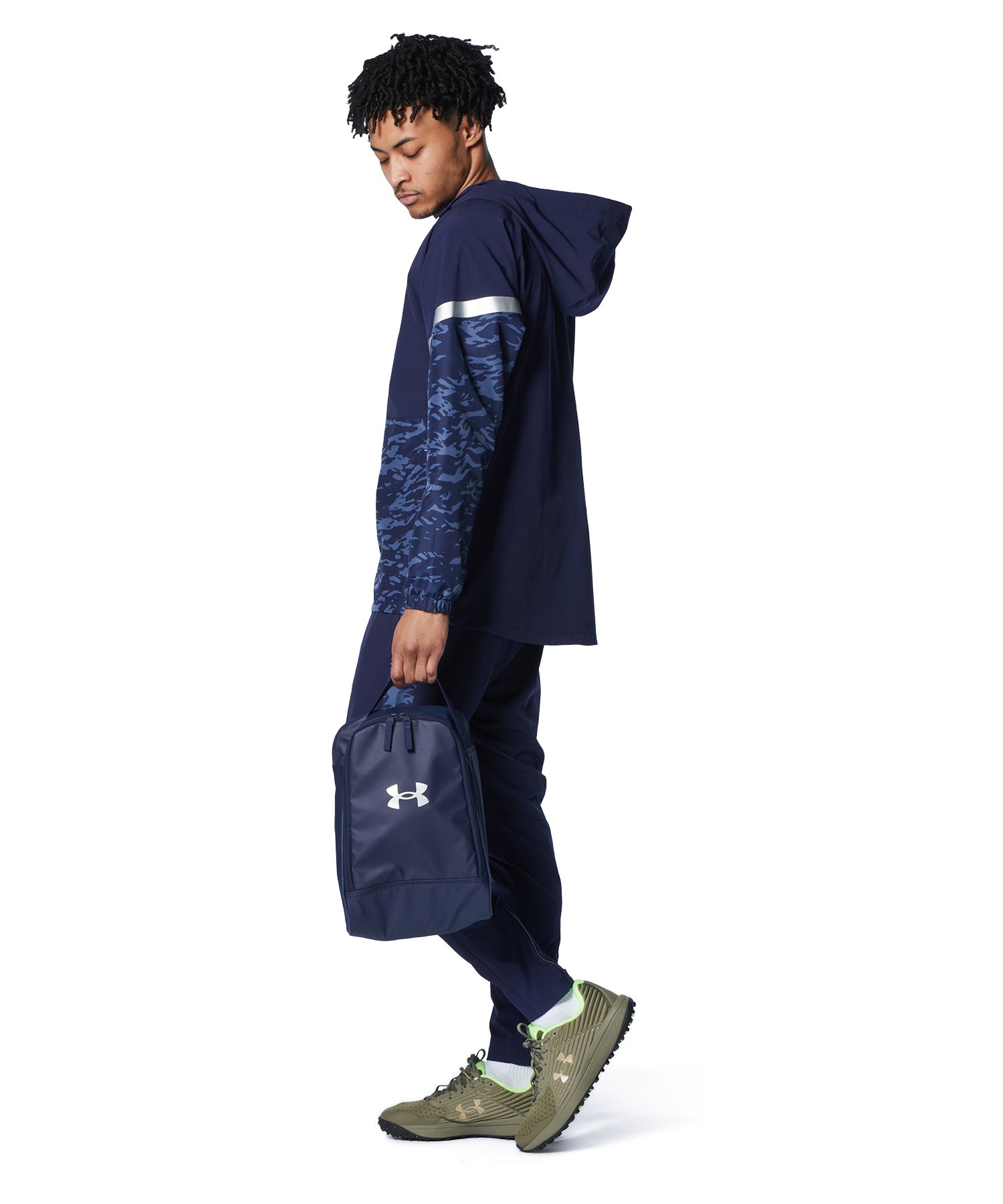 UNDER ARMOUR ブラック スパイク 収納袋付き Under Armour スパイクシューズ 黒 収納袋付き - シューズどこで