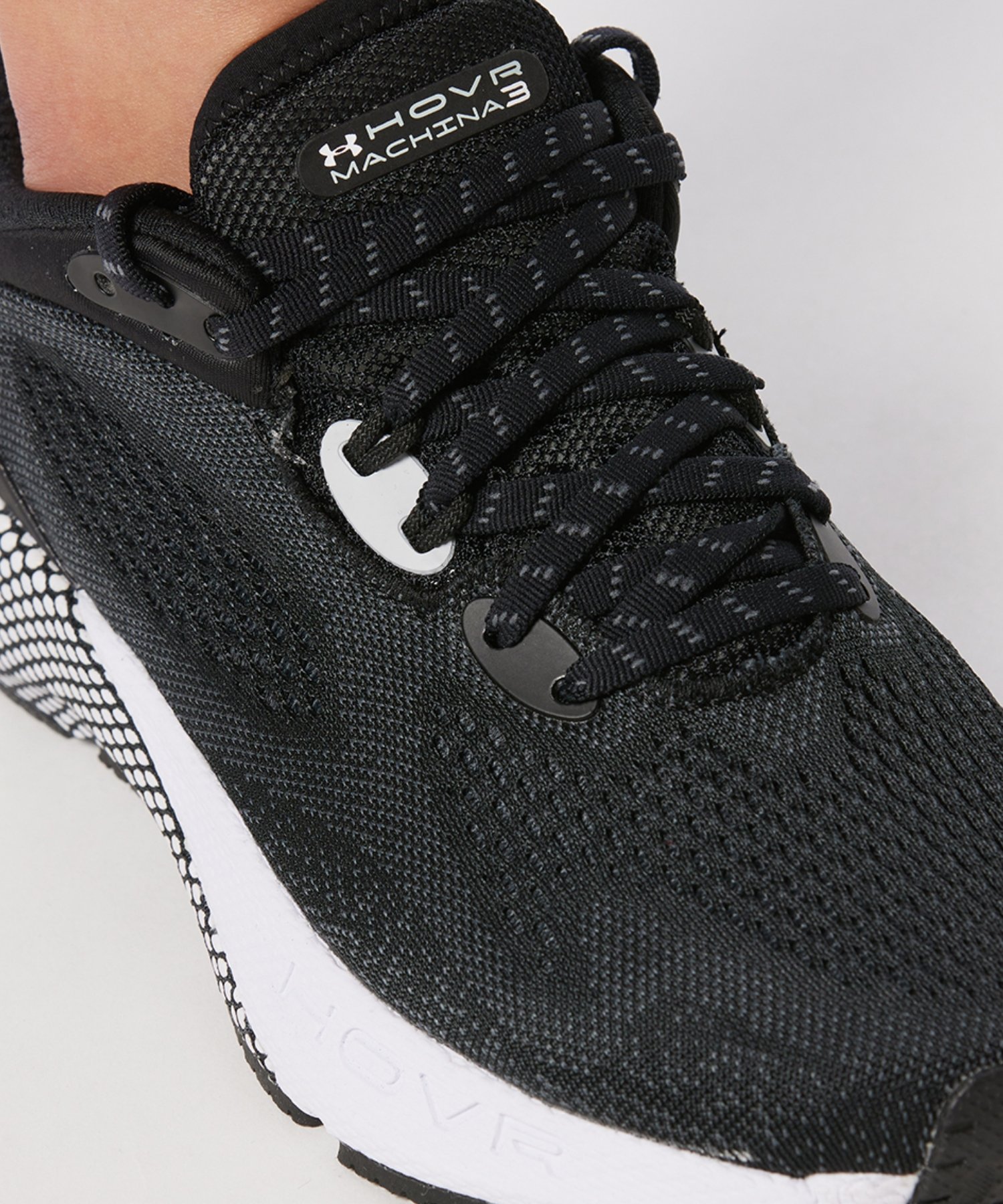 UAzo[ }Li3ijO/WOMENj