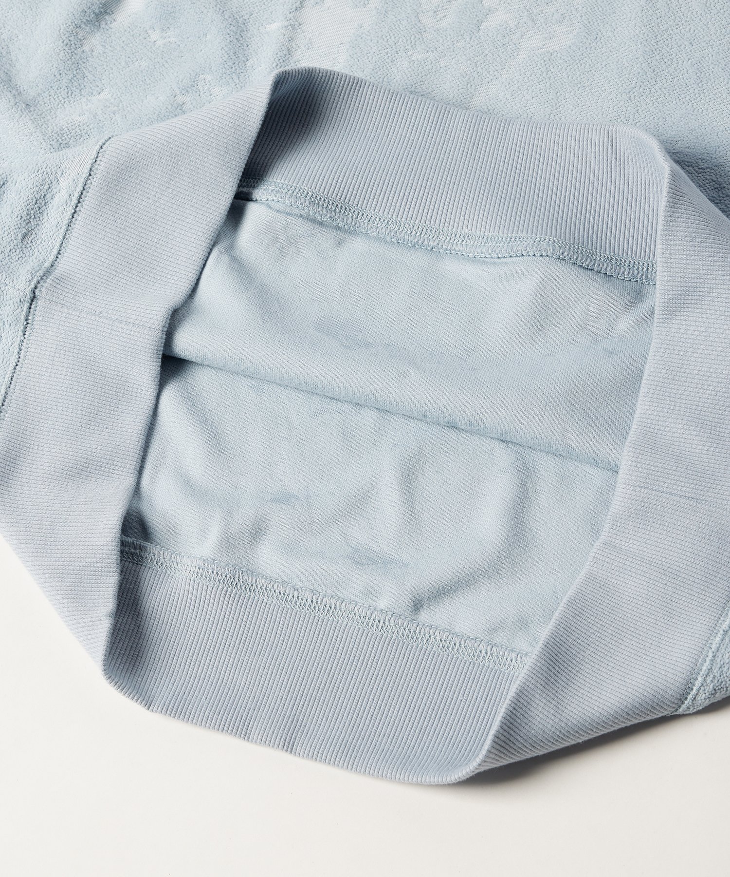 UAW[j[e[ t[fB[ig[jO/MENj