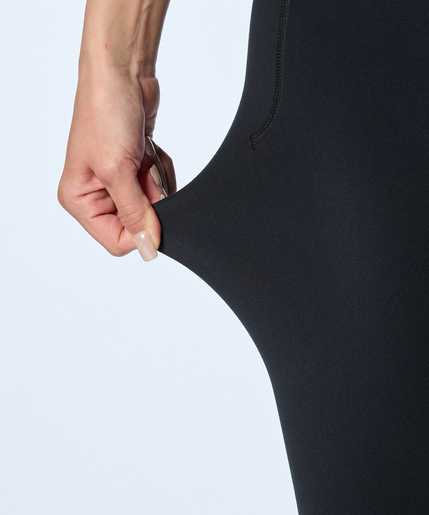 UAfBA ANMXig[jO/WOMENj