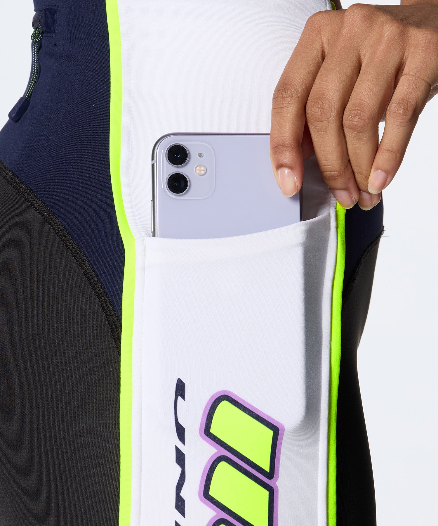 UAGjEFA AN^CcijO/WOMENj