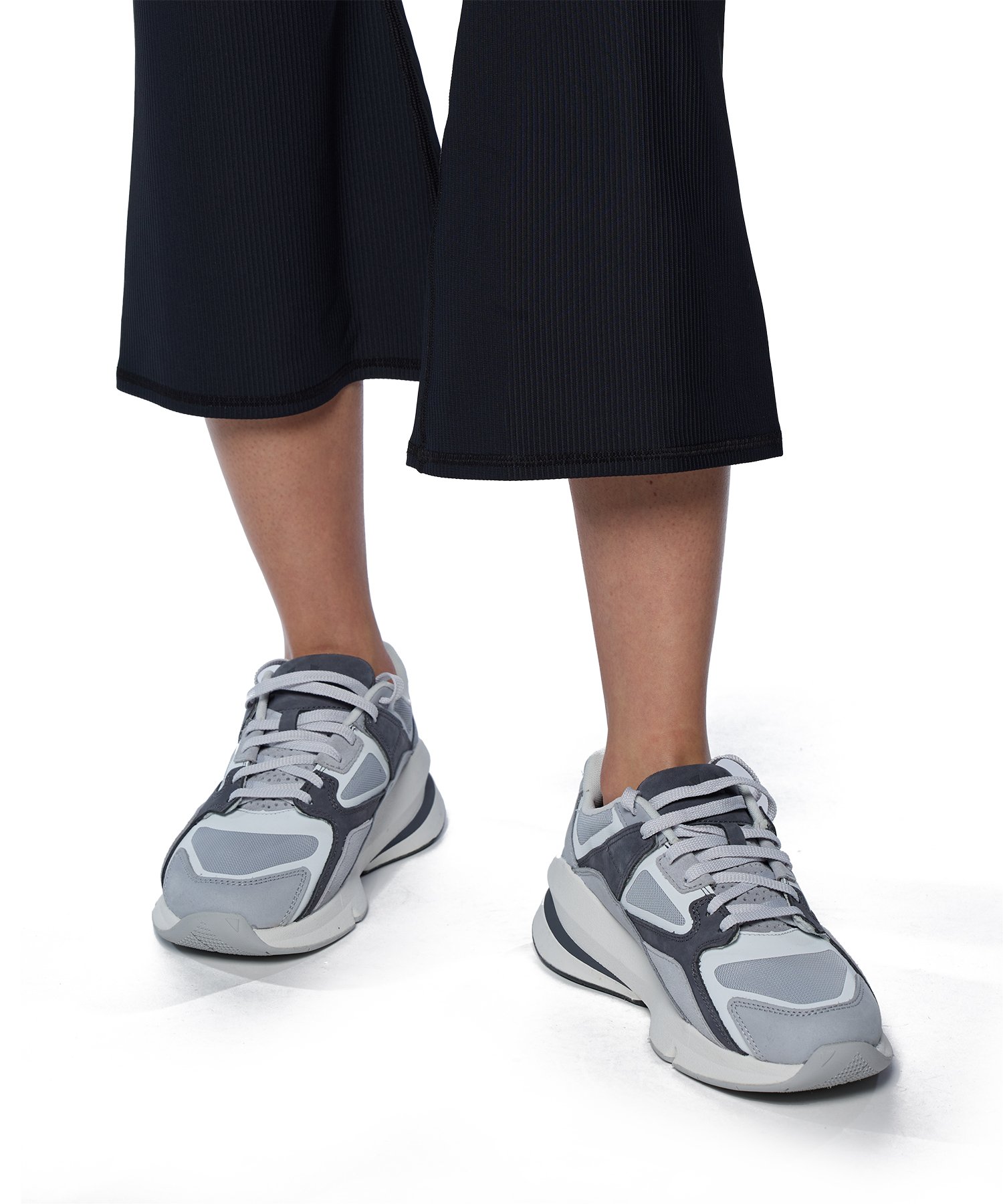 UAfBA u Nbv tApcig[jO/WOMENj