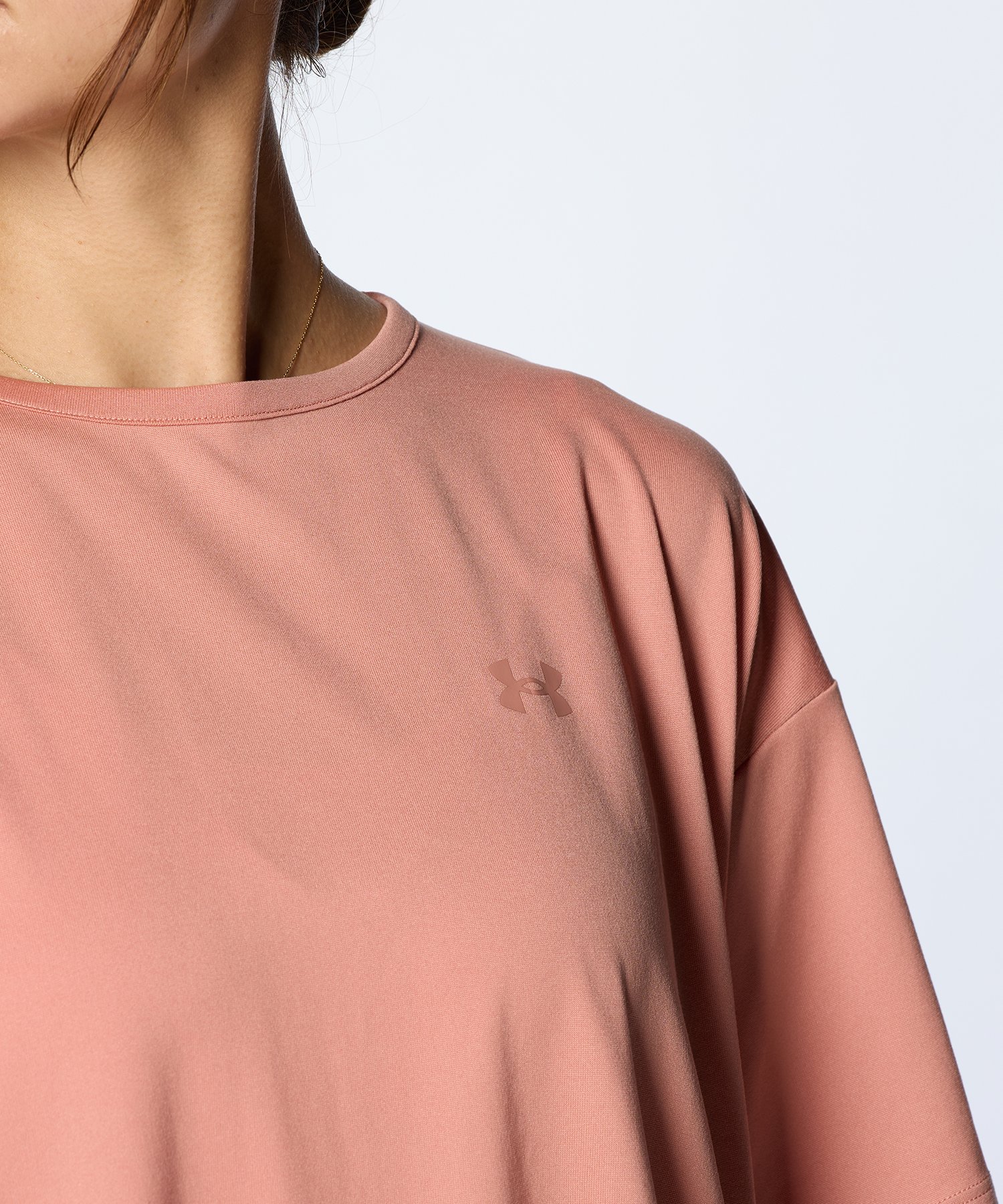 tシャツ Short box tops  ショートボックストップス レディース アンダーアーマー公式】 UAテック ボックス タック ショート