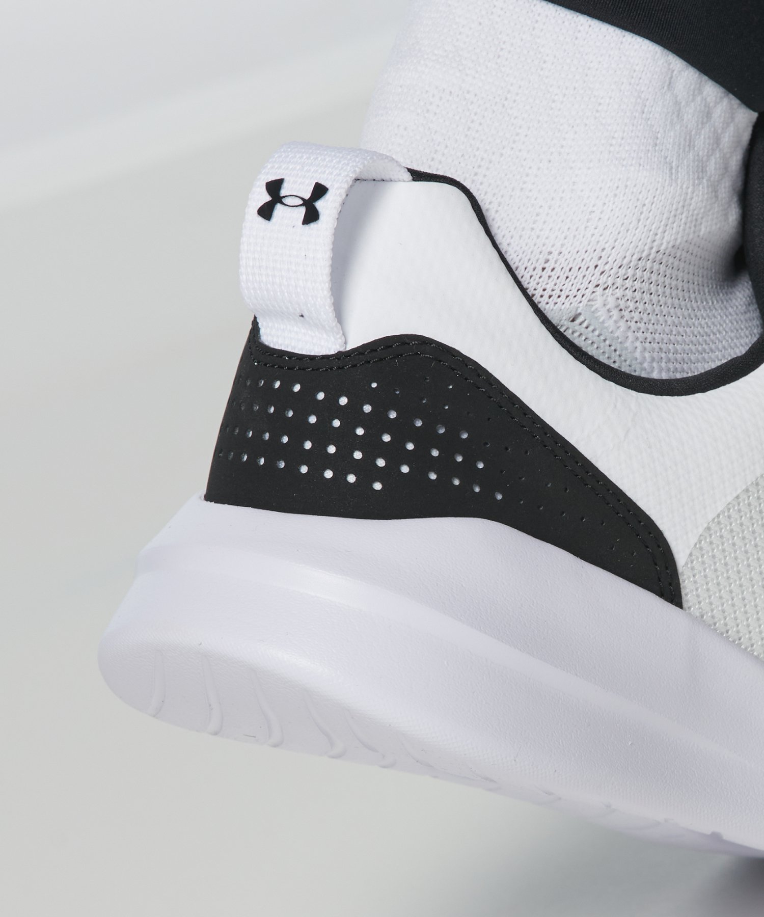 アンダーアーマー活動量計 アンダーアーマー（UNDER ARMOUR）（キッズ）ジュニアスポーツ