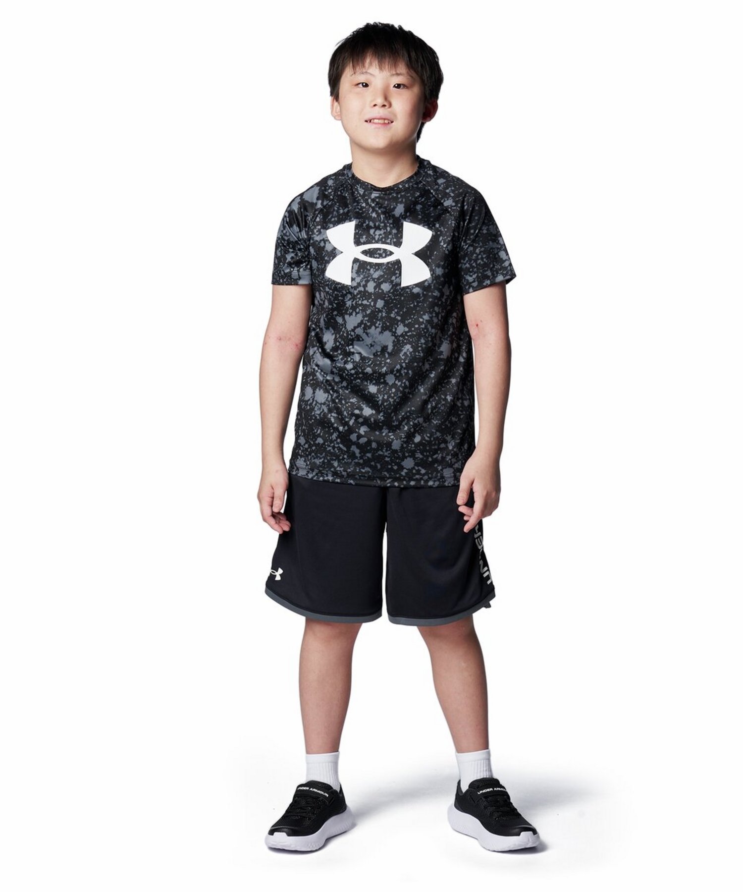UNDER ARMOUR - 【試着のみ❗️】アンダーアーマー　ランニングシューズ UNDER ARMOUR 【30％OFF】公式 アンダーアーマー キッズ