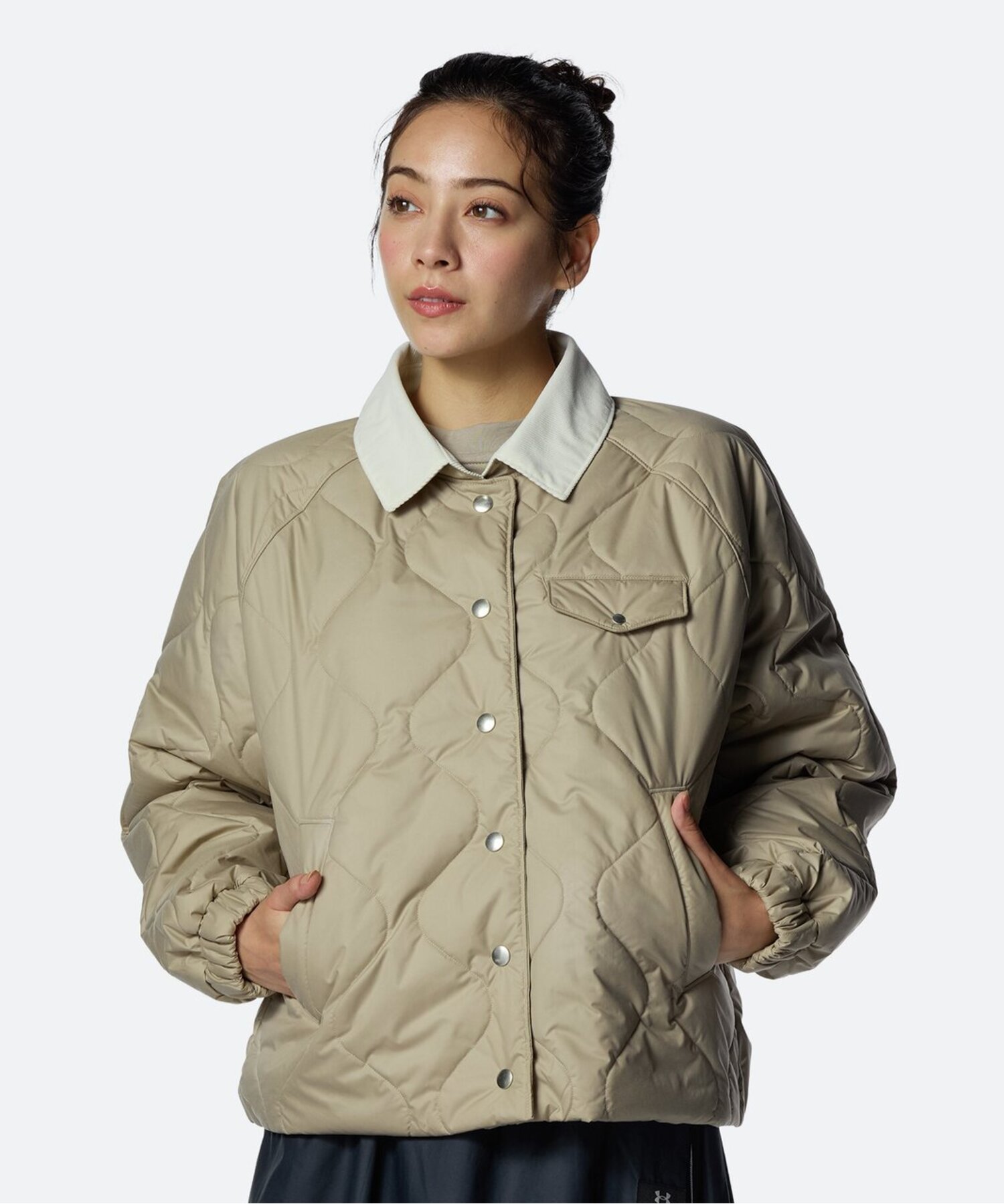 UAウーブン キルト ジャケット(ライフスタイル/WOMEN)【アンダーアーマー/UNDER ARMOUR】 UAウーブン キルト ジャケット(ライフスタイル/WOMEN)【アンダーアーマー/UNDER ARMOUR】