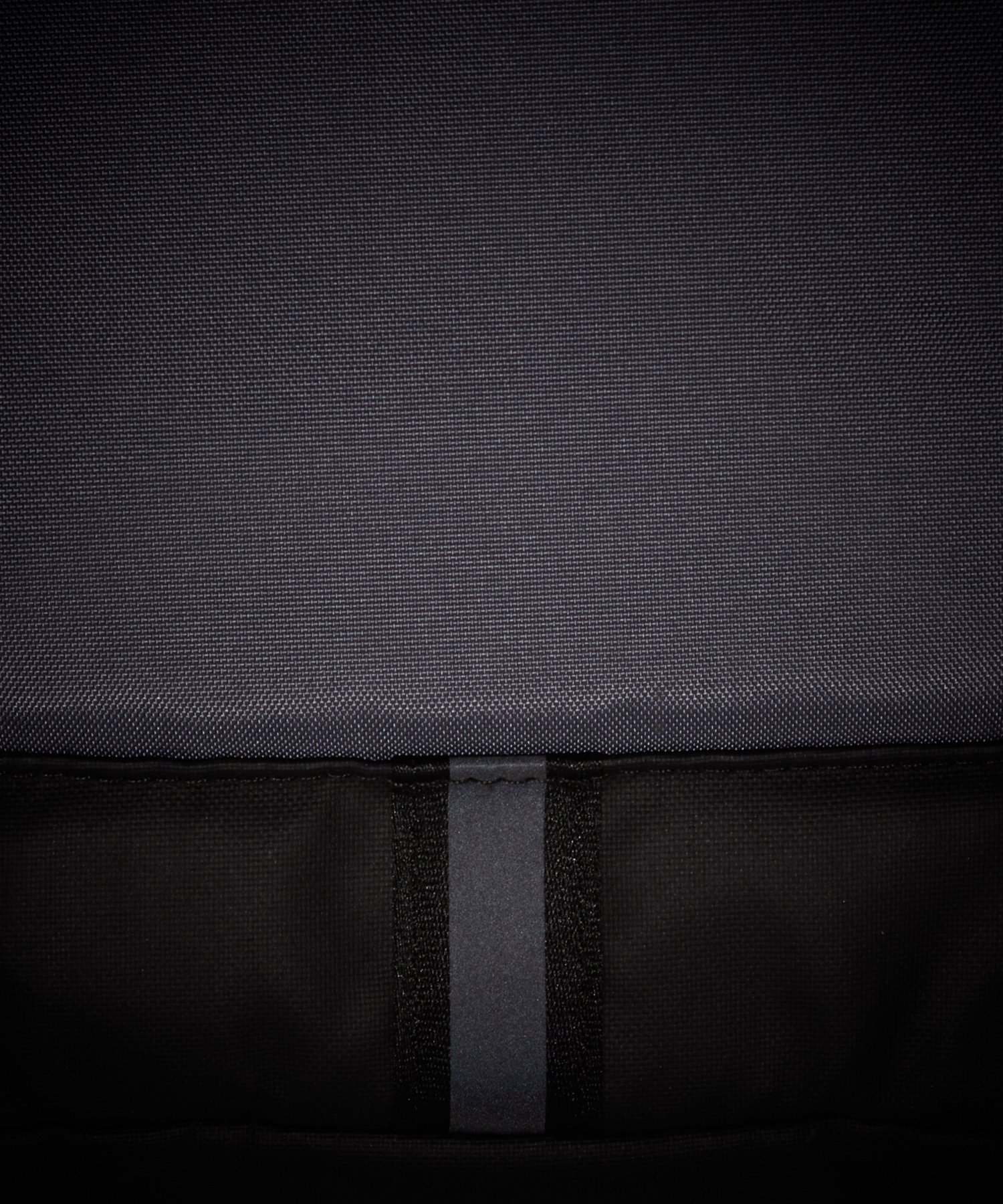 UA�N�[�� �o�b�N�p�b�N 4.0 30���b�g���i�g���[�j���O/UNISEX�j