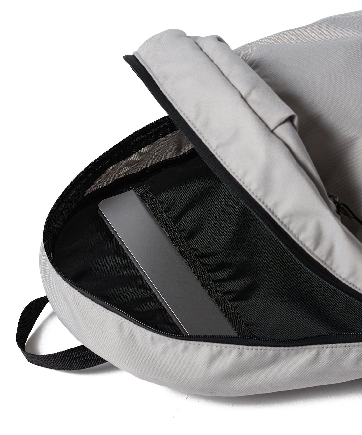 UA���C�g�f�[ �o�b�N�p�b�N�i���C�t�X�^�C��/UNISEX�j