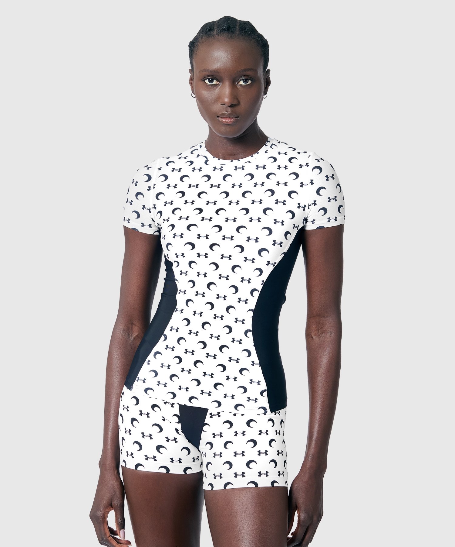 UA �~ MS�q�[�g�M�A �V���[�g�X���[�u �V���c�i�g���[�j���O/WOMEN�j