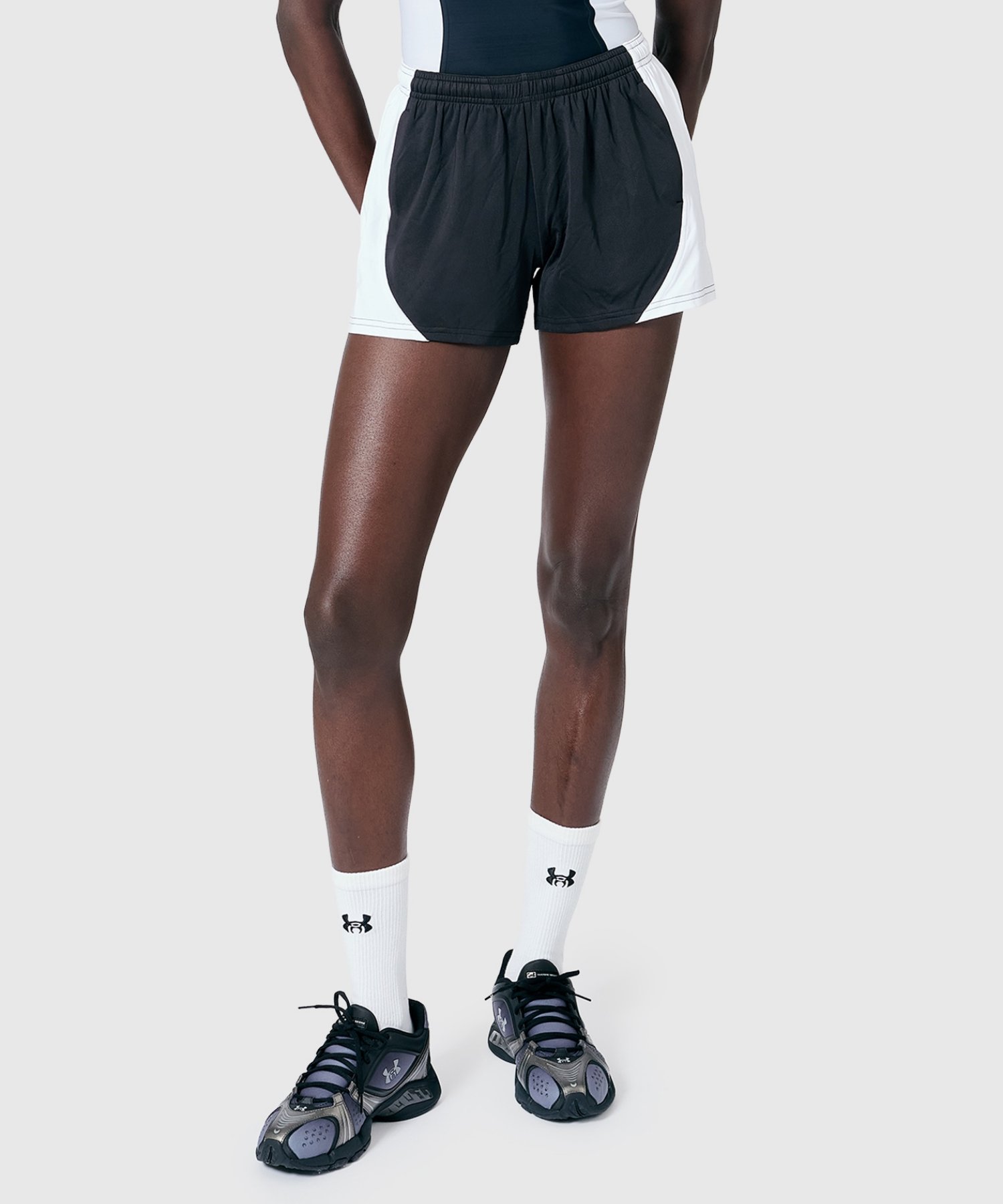 UA �~ MS�`�[�� �V���[�c�i�g���[�j���O/WOMEN�j