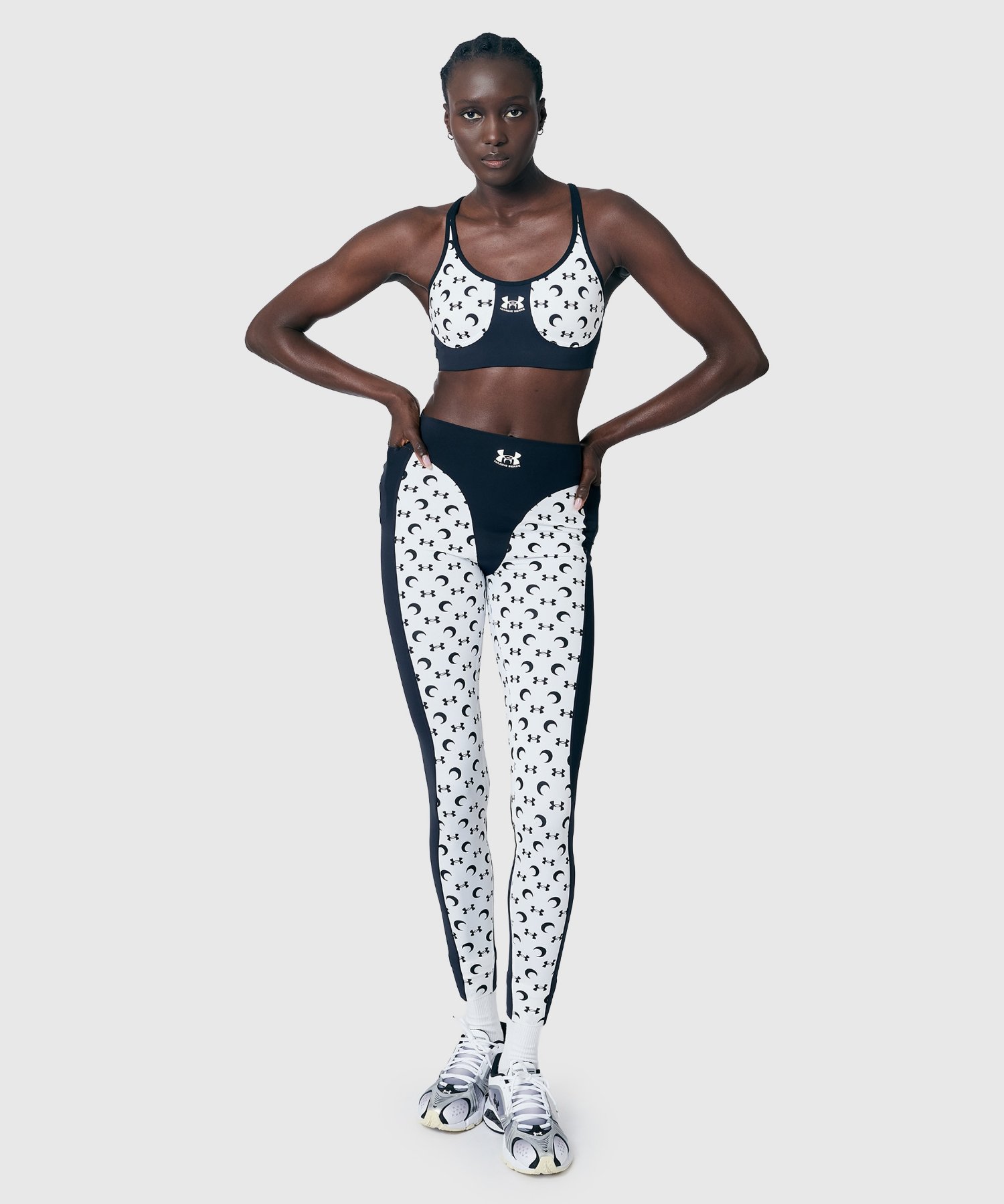 UA �~ MS���[�T�[ �u���i�g���[�j���O/WOMEN�j