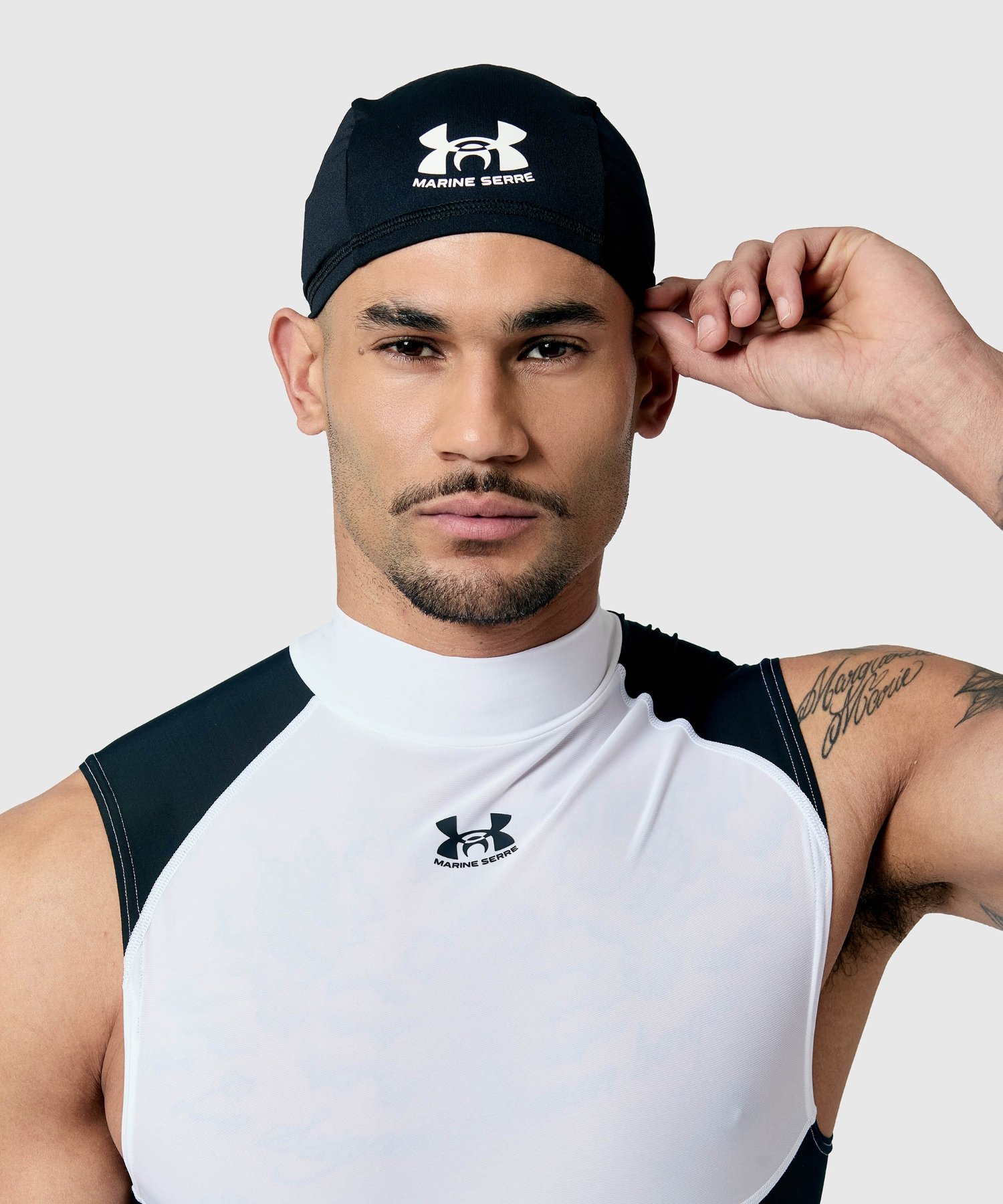 UA �~ MS�X�J�� �L���b�v�i�A�����J���t�b�g�{�[��/MEN�j
