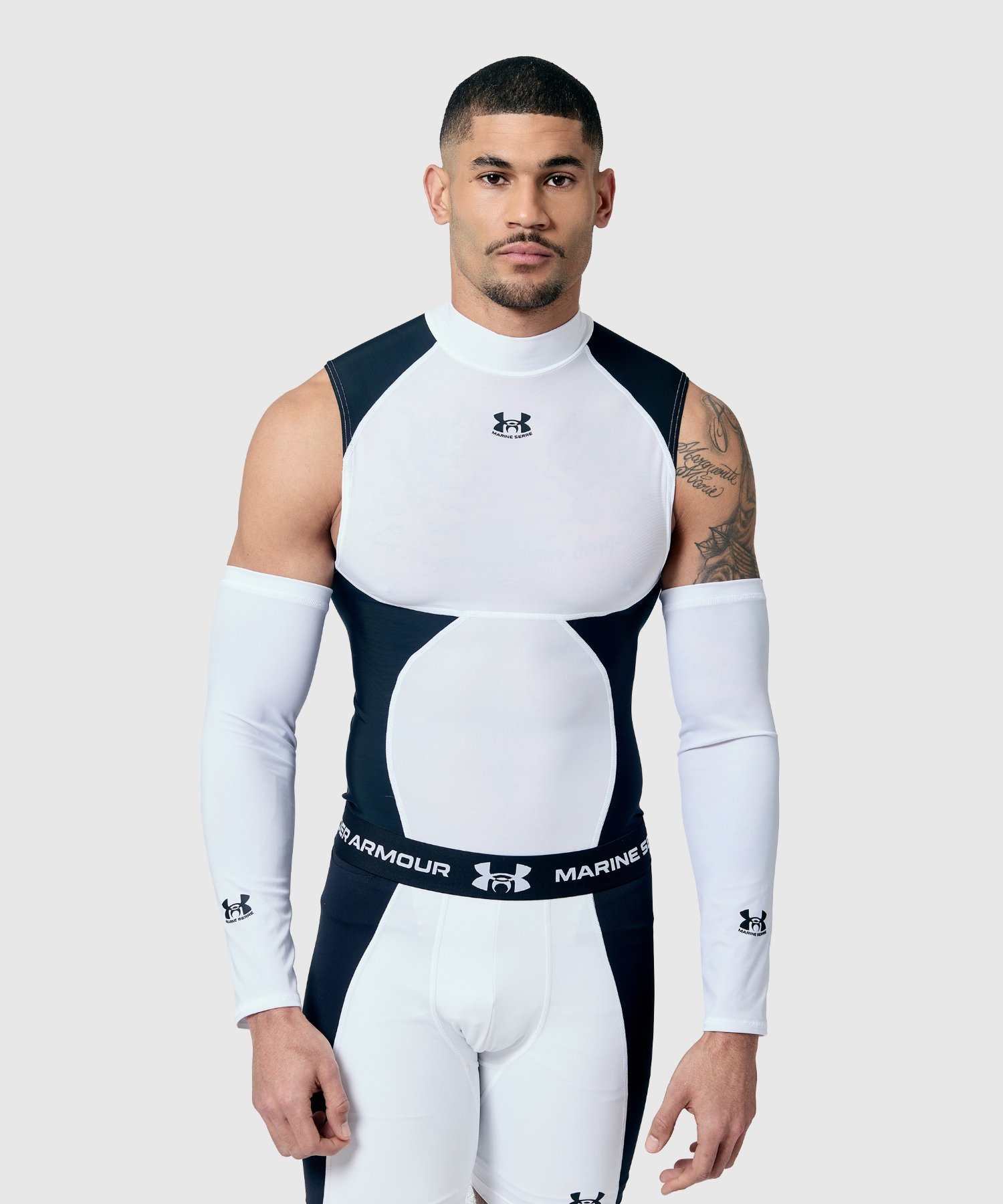 UA �~ MS�A�[���X���[�u�i�g���[�j���O/UNISEX�j
