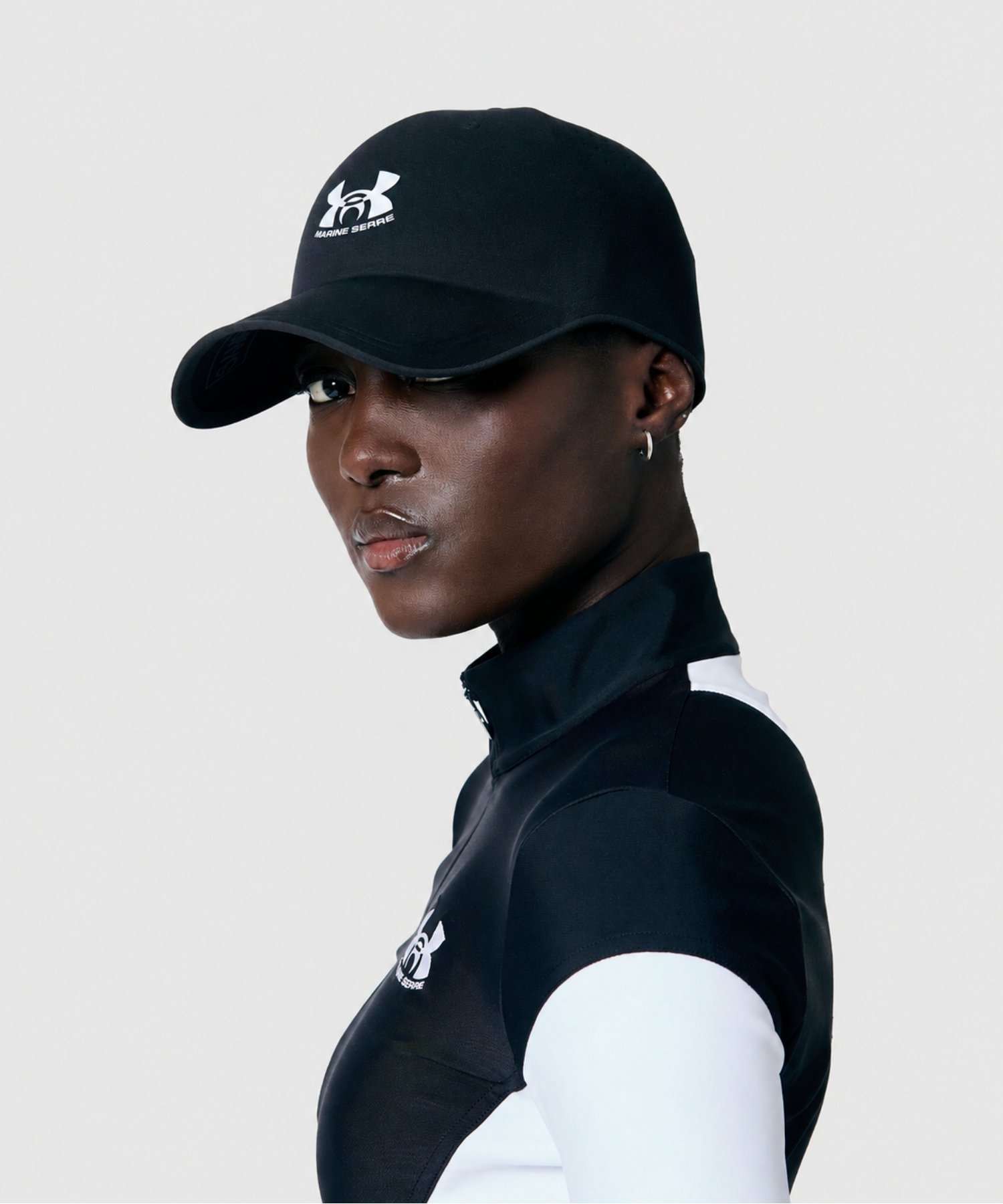 UA �~ MS�X�e���X�t�H�[���i���C�t�X�^�C��/UNISEX�j