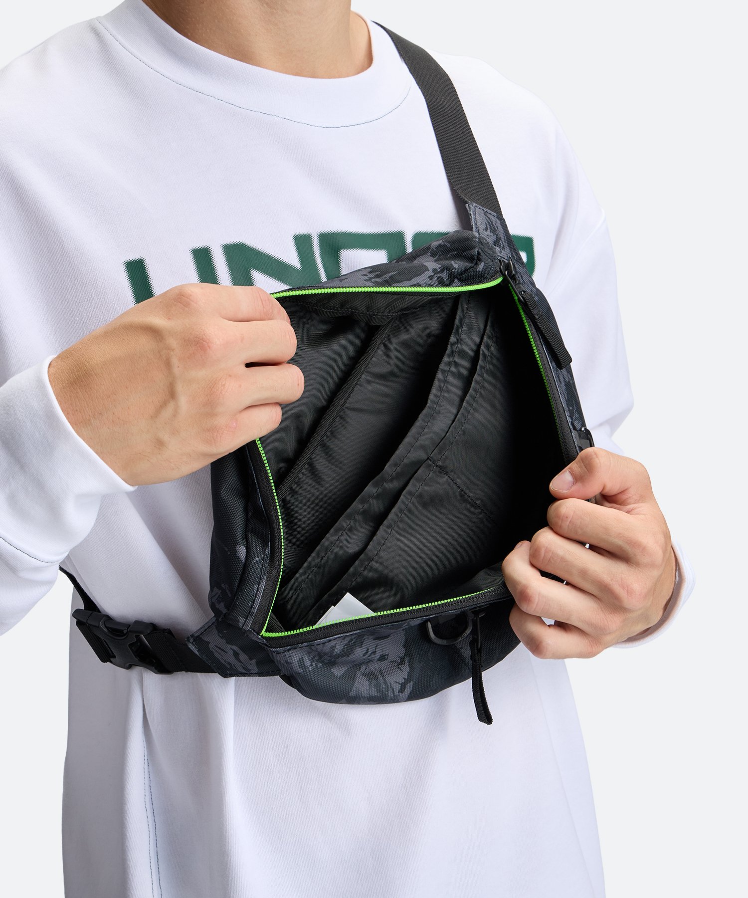 UA�{�f�B�o�b�O�i���C�t�X�^�C��/UNISEX�j