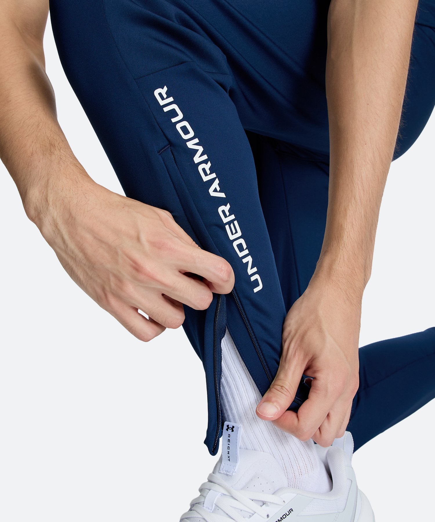 UA�R�[���h�M�A �v�� �p���c�i�g���[�j���O/MEN�j