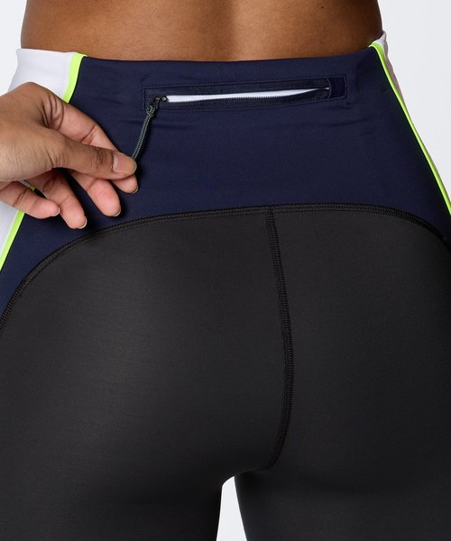 UAGjEFA AN^CcijO/WOMENj