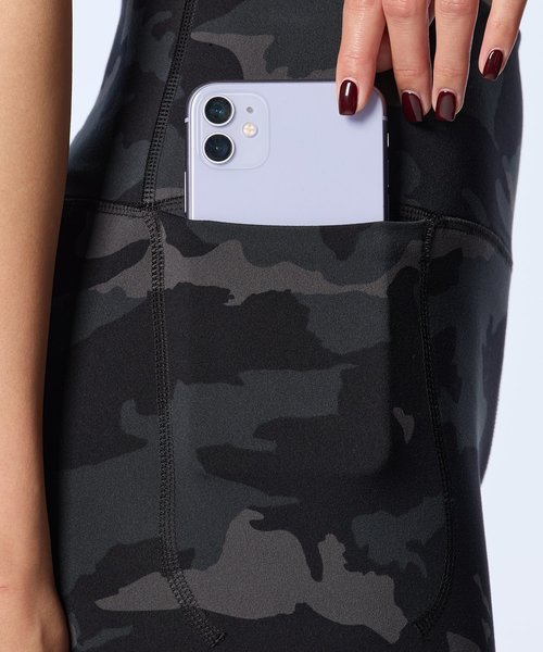 UAfBA vg MXig[jO/WOMENj