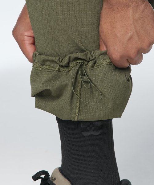 UAアンストッパブル エアベント カーゴパンツ(トレーニング/MEN)