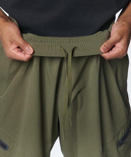UAアンストッパブル エアベント カーゴパンツ(トレーニング/MEN)