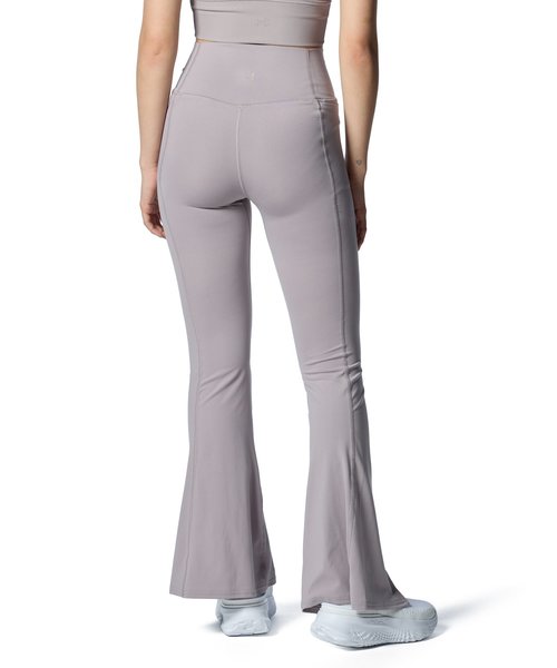 アンダーアーマー MERIDIAN FLARE PANTS フレアレギンス UA Meridian Women's Kick Flare Pants | Under Armour