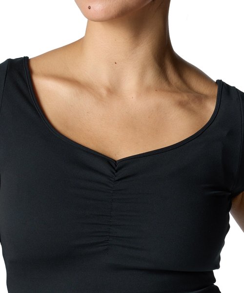 公式 アンダーアーマー UNDER ARMOUR UA UAモーション ルスト ショートスリーブTシャツ（トレーニング／WOMEN） 1386726 アンダーアーマー公式】 UAモーション ショートスリーブTシャツ