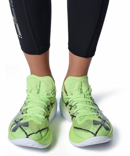 UAベロシティ エリート2(ランニング/UNISEX)