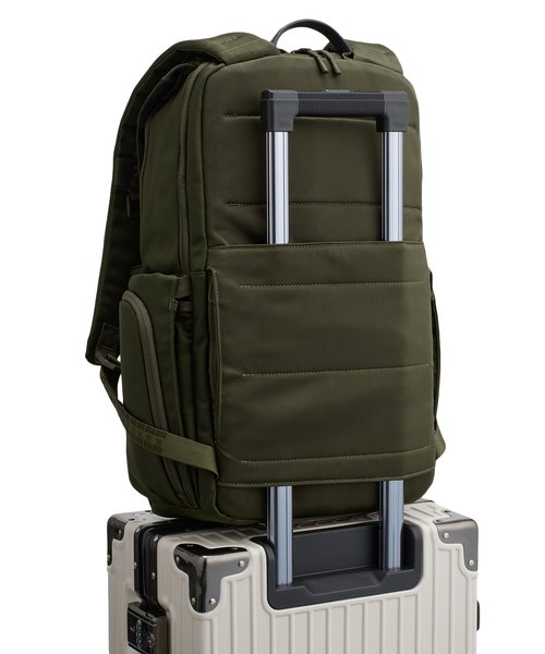 UA�g���C�A���t ���[�e�B���e�B�[ �o�b�N�p�b�N�i���C�t�X�^�C��/UNISEX�j