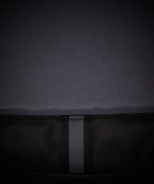 UA�N�[�� �o�b�N�p�b�N 4.0 30���b�g���i�g���[�j���O/UNISEX�j