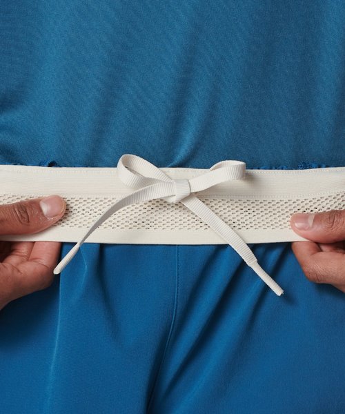 UA�X�g���[�g�N�G�X�g �V���[�c�i�o�X�P�b�g�{�[��/MEN�j