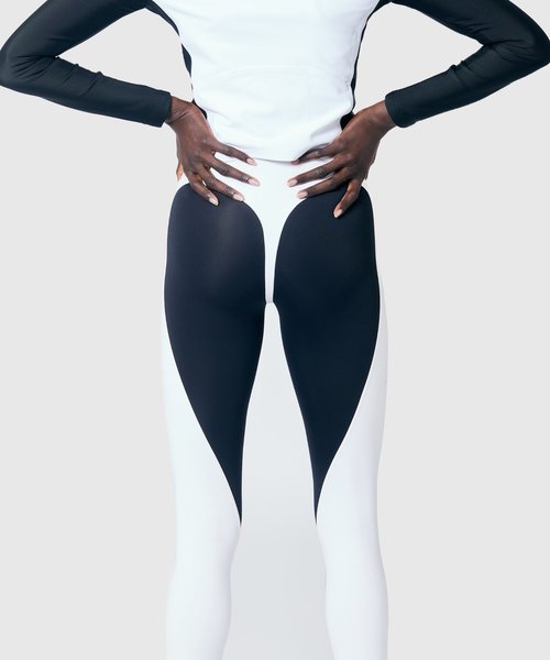 UA �~ MS�u���b�N ���M���X�i�g���[�j���O/WOMEN�j