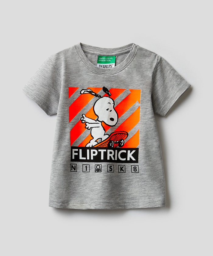 Peanutsコラボ キッズスヌーピースケーターtシャツ カットソー ボーイズ ベネトン オンラインストア Benetton公式通販