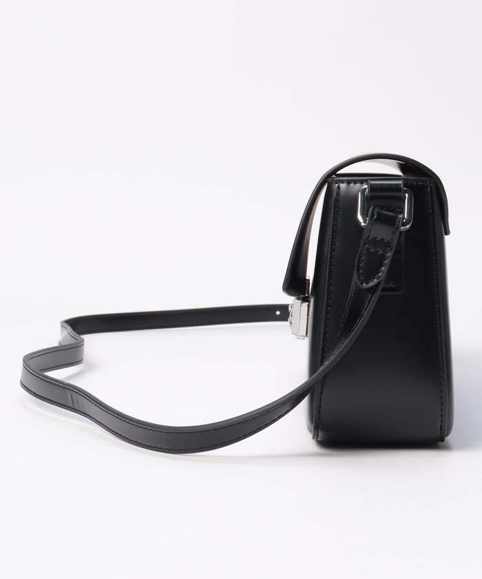 メタルロゴフェイクレザーバゲットバッグ・ショルダーバッグ  