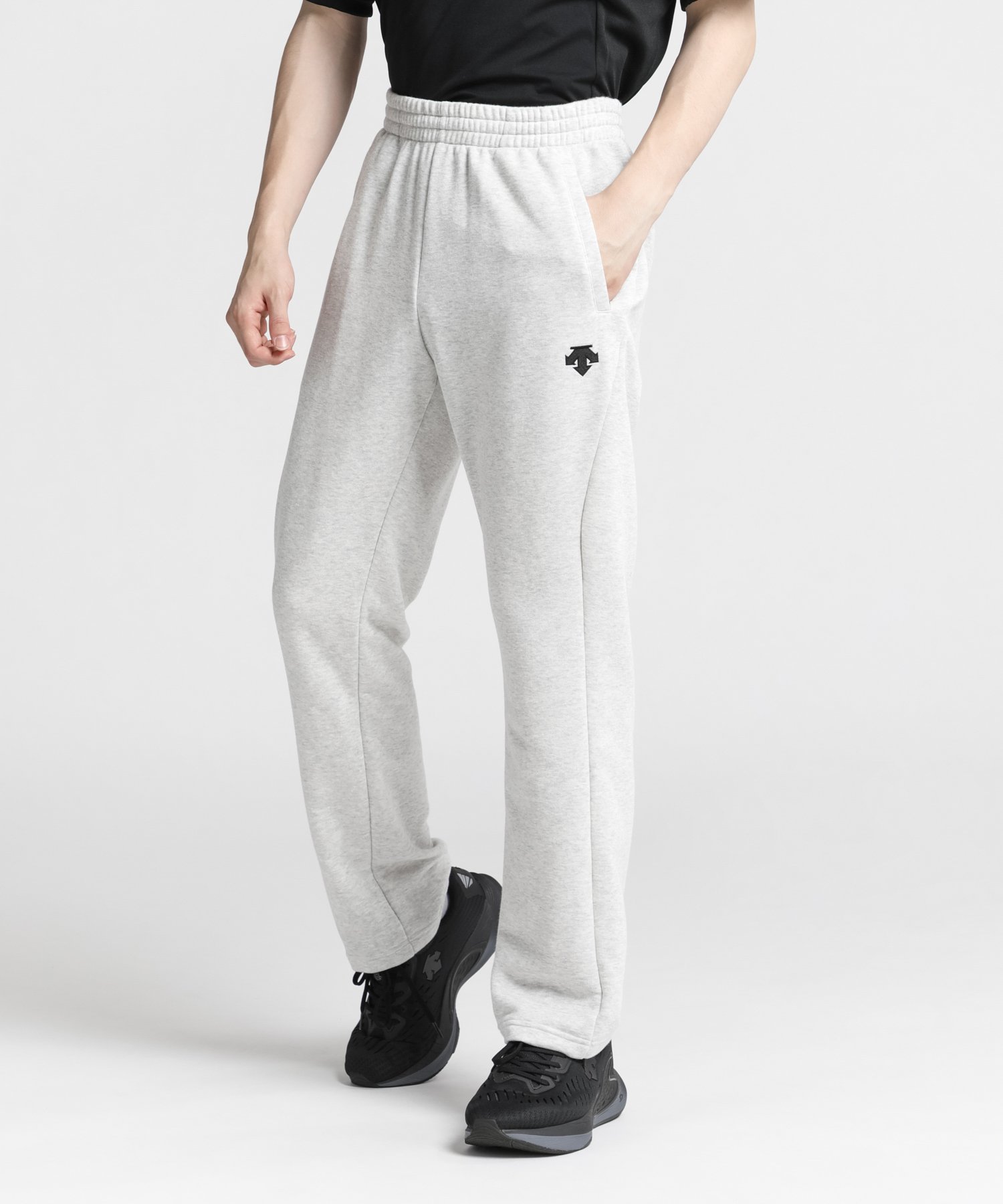 VD HEAVYWEIGHT DARTED SWEATPANTS – VUJA DÉ