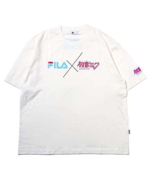 FILAロゴ×初音ミクロゴ グラフィックTシャツ FILA×HATSUNE MIKU Collaboration T－Shirt
